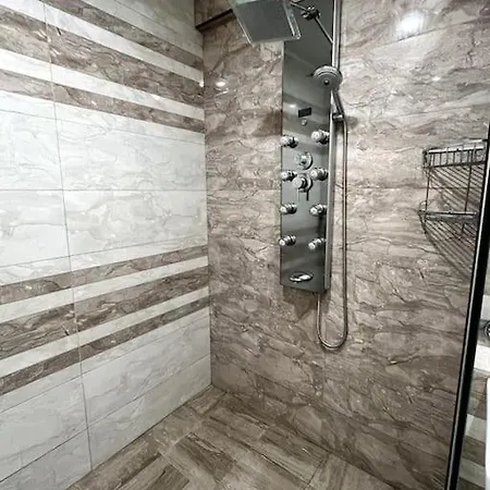 Апартамент луксозен в сърцето на *