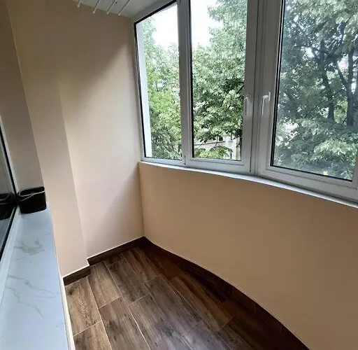 아파트 луксозен в сърцето на 부르가스